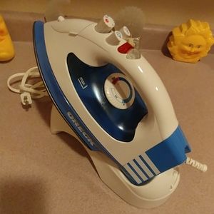 Oreck cord free steam iron